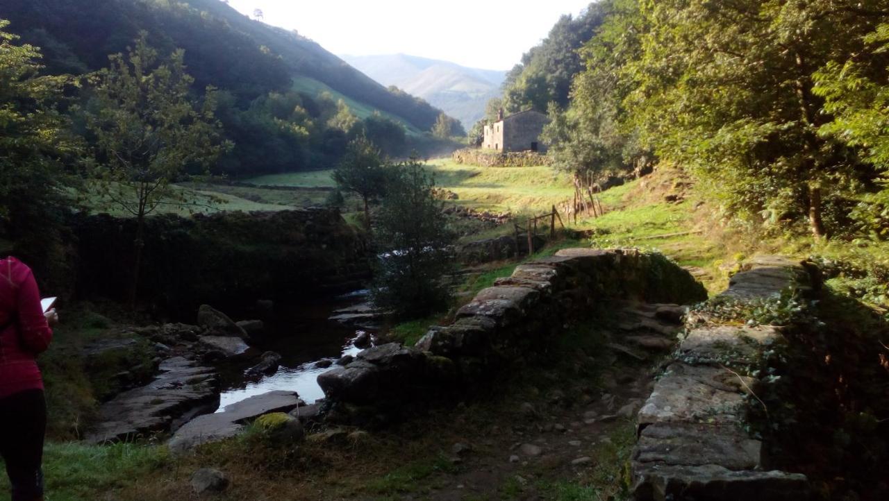 Affittacamere La Casa De Consuelo 3 Viérnoles Esterno foto